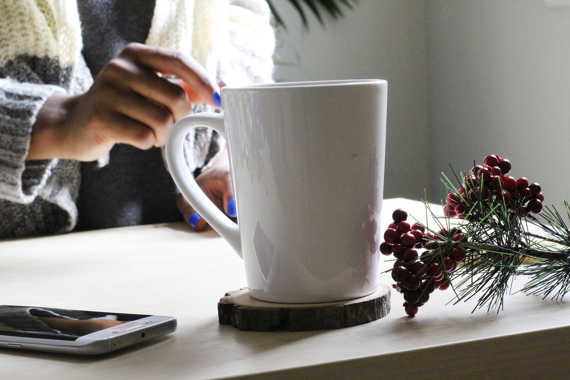 Be Grateful To Be Single During The Holidays